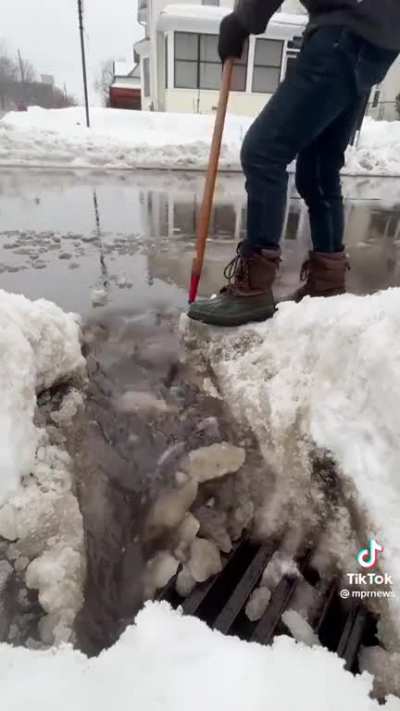 Clearing a storm drain