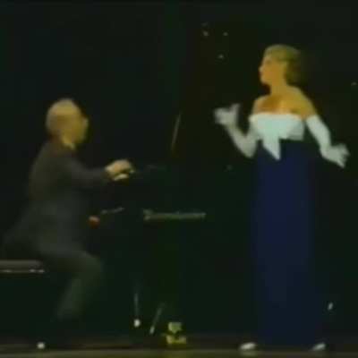 Never gonna perform with her again!