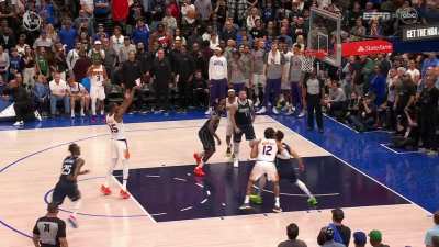 [Highlight] Chris Paul indirectly telling the refs to call a technical foul on the Mavericks for not having enough players on the court