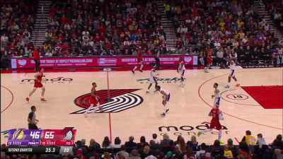 [Highlight] Dame launches from the logo distance on a 29-6 run