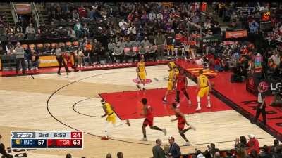 [Highlight] Scottie "Siakam" Barnes scores with a tough spin move around Sabonis