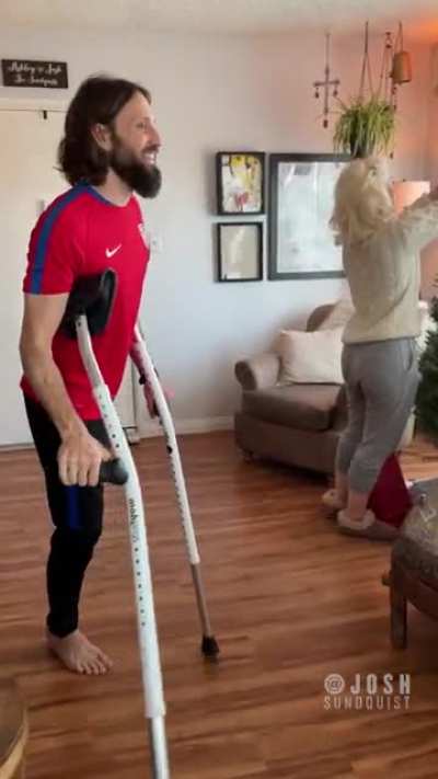 Mistletoe crutch