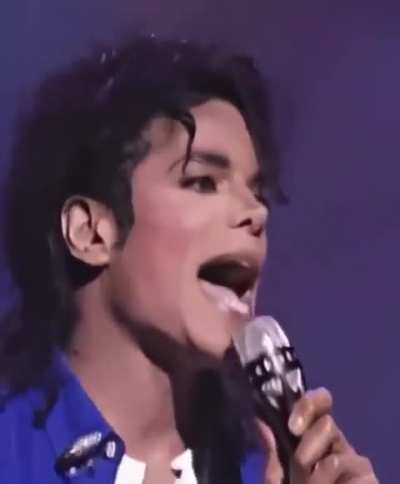Michael Jackson singing without any auto-tune or BGM.