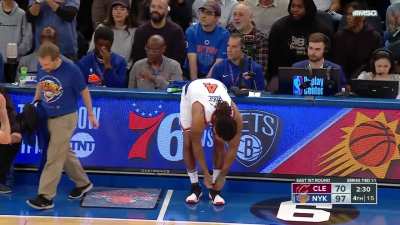[Highlight] Knicks fans chant for Derrick Rose and MSG erupts as he checks in the game