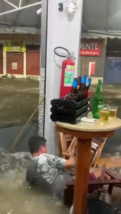 To drink n surf