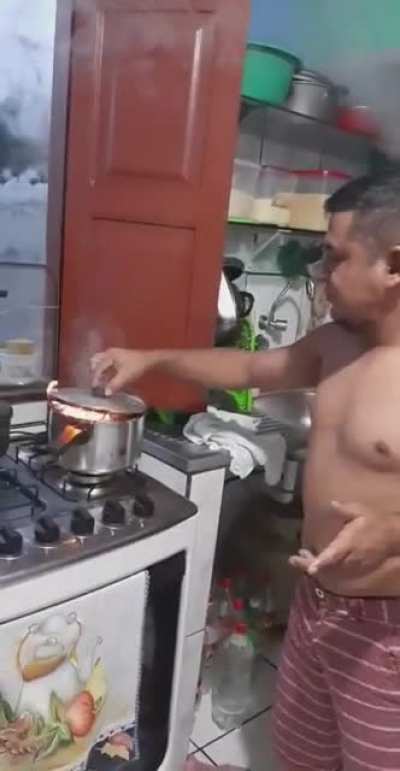 WCGW if you pour water onto hot oil