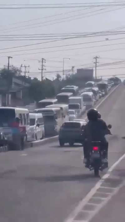 WCGW: Having a road rage with a delivery guy