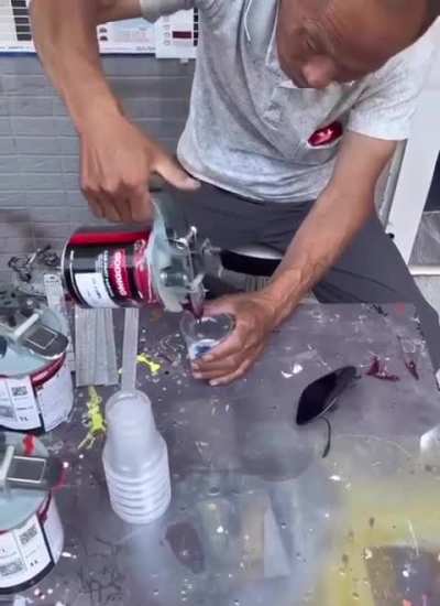?? This Asian "color master" has perfected the art of paint matching and can replicate ANY colour you show him with impeccable accuracy??