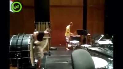 These dudes playing wonderful days on xylophone and drum ?