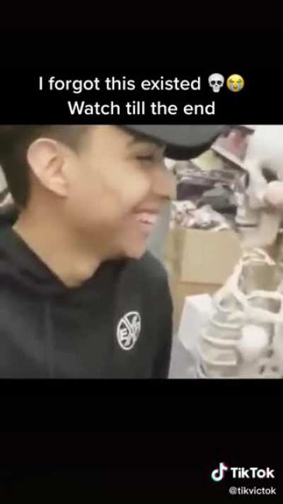 Skeleton Boy Tells A Joke