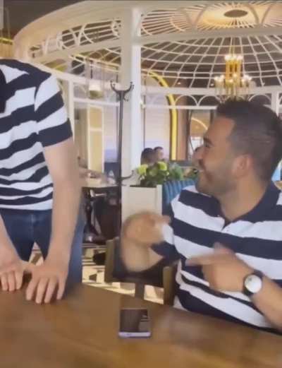 These women all bought their husbands the same shirt and didn’t tell them…their laughter is infectious ?