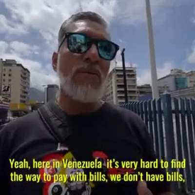 These people make $6 a month ??*Venezuela* (via FB Simon Willson)