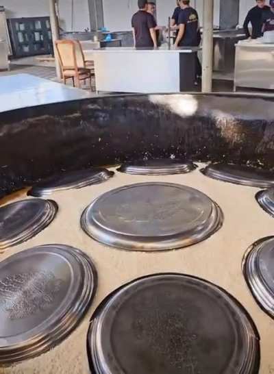 Uzbekistan ?? cooking pan ?