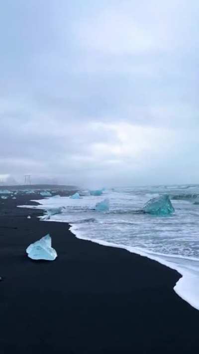 ? Diamond Beach, Iceland. ?