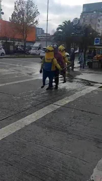 How does that minions song go? ?
