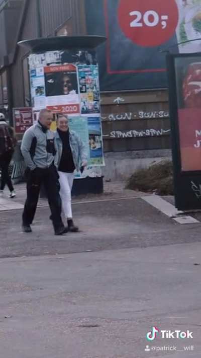 ? FAKE Fart prank ?