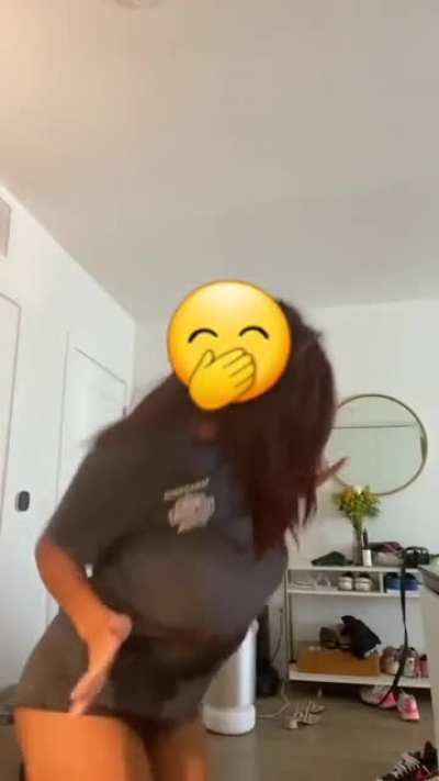 Only tiktok "dance" I know how to do lol