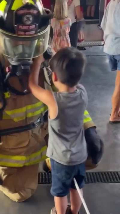A blind 6-year old boy came to a fire station wanting to "see" what firefighters looked like. When this fireman found out the boy was blind, this is what he did.