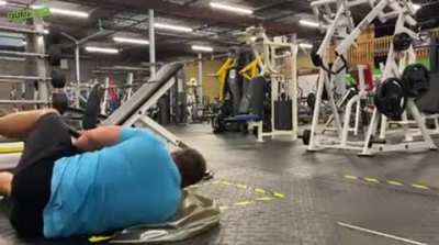 Dude breaks his arm while lifting on a gym ball.
