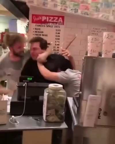 Who gets the last slice ?