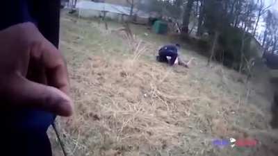 Paramedic Takes Full Control Like A Boss When Cop Has A Panic Attack