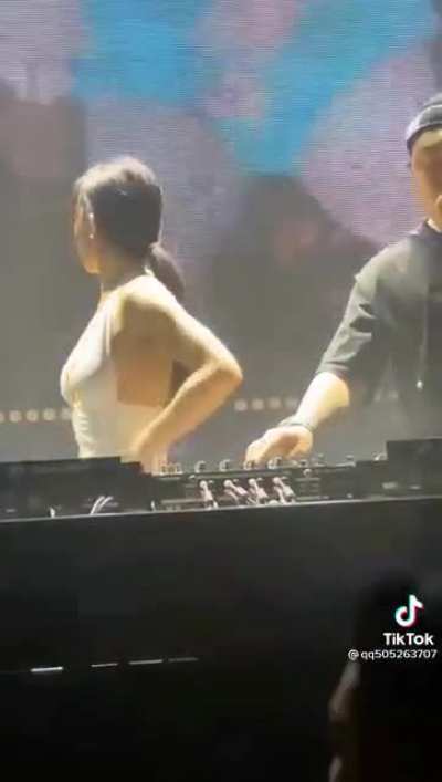 DJ bouncy