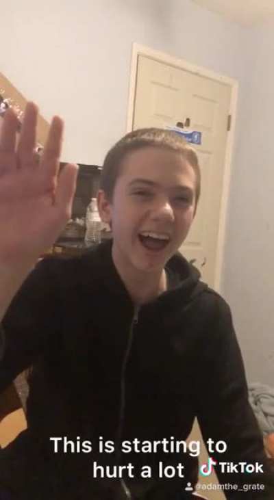 Good ol’ fashion high five battle