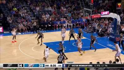 [Highlight] Wemby guards multiple actions and gets the steal, but Blake Wesley blows the layup