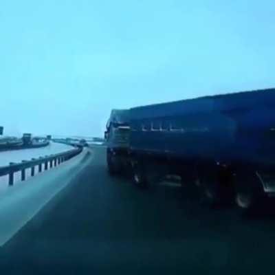 Avoiding a truck stopped in the middle of the road