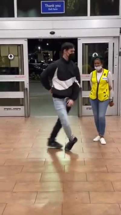 How to exit a store like Michael Jackson