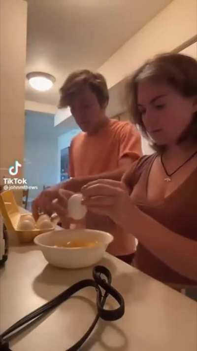 Eat egg