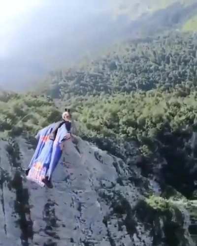 Amazing Ride: 27 seconds of mountain gliding