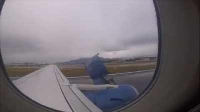 I filmed the takeoff because I wanted to see the new "deploy cowling" feature these new planes have