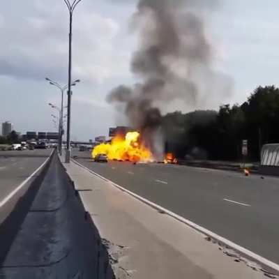 When high pressure gas cylinders explode