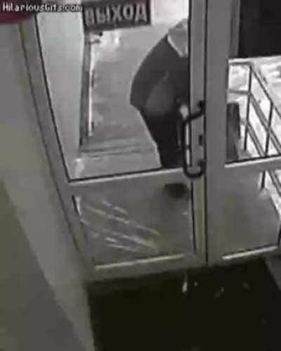 You've gotta love Russian postal services ?