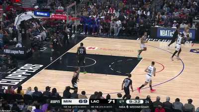 [Highlight] Kyle Anderson shows us why hes called "Slow-mo" as he mystifies Luke Kennard on the drive