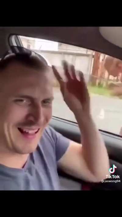 HolUp Karen