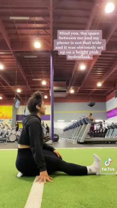 Chick gets offended cause someone dared to walk between her and her phone.
