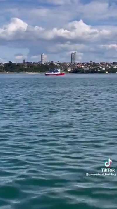 How to tell if you’re on a collision course while on a boat ? ?
