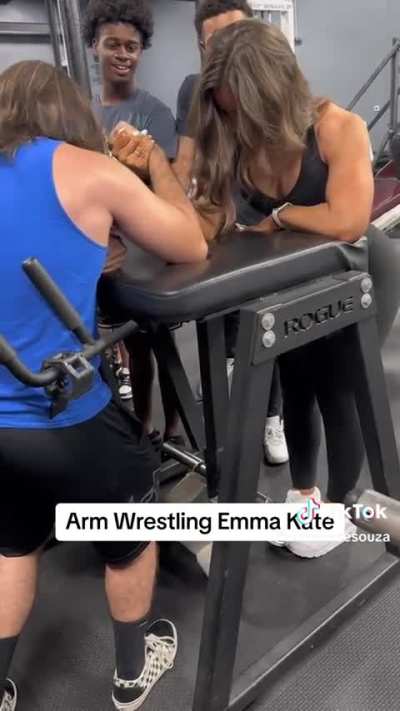 Do you think she is stronger than him (armwrestling)? ?