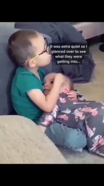 The sweetest big brother!?