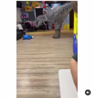 Hired a dinosaur for a kids party, ends in terror