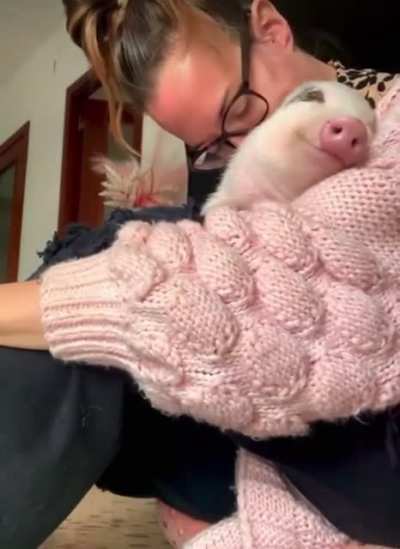 Look how happy it is! Aww