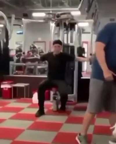 Bro in the back is focusing on the right thing ?