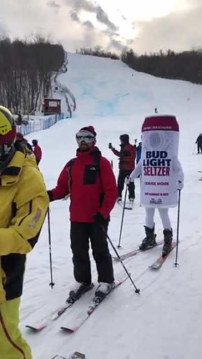Saw a giant Bud Light Seltzer can shredding pow the other day ???