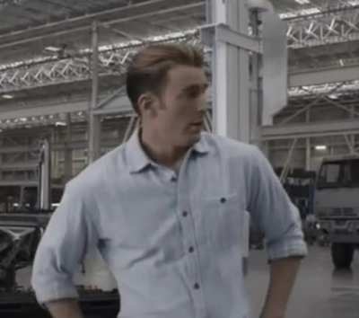 On your left Chris Evans!!!!