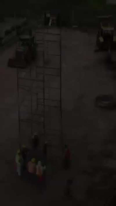 Trying to move a scaffolding