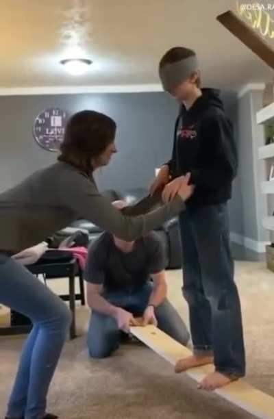 Kid thinks he's at the ceiling, the laughs at the end do me in ?