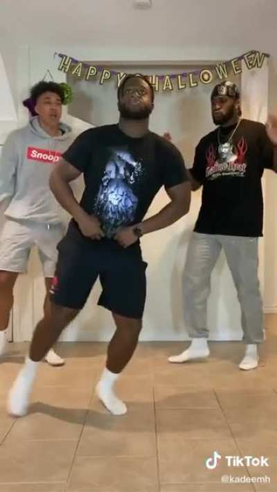 Homies vibin to MJ
