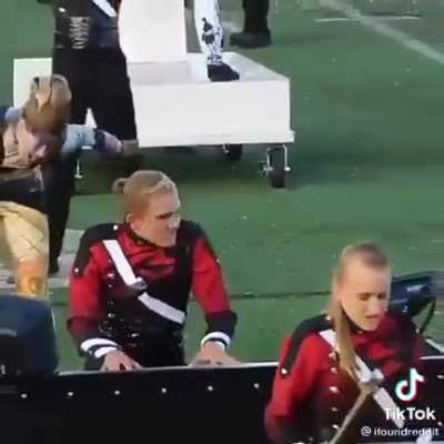 When you feeling the music